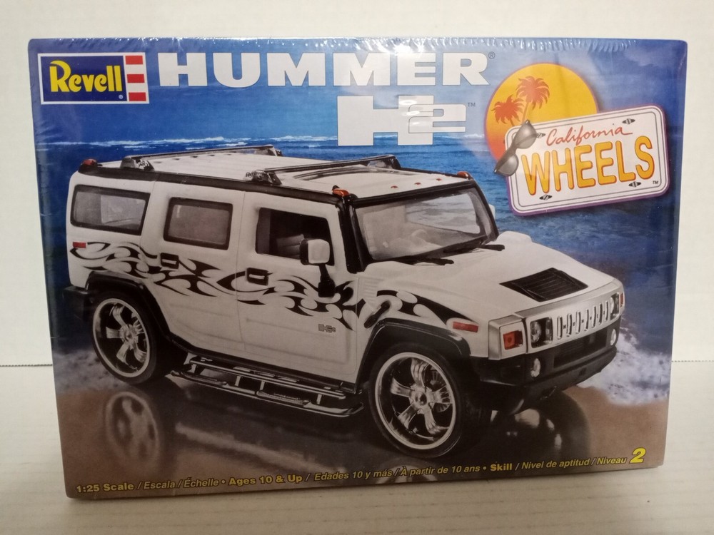 Revell Hummer H2 California Wheels 1:25 Scale sealed