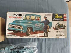 Revell Authentic Kit Ford Pick-Up Truck SEALED INSIDE