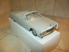 1965 Lincoln Continental Promo Style Model Car 1/25