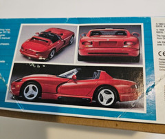 Dodge Viper RT10 Revell Orig. release 1:25 car model kit. New open box
