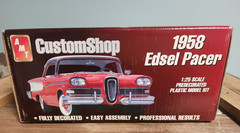 AMT 1958 Edsel Pacer Custom Shop Scale 1/25 Predecorated Plastic Model Kit