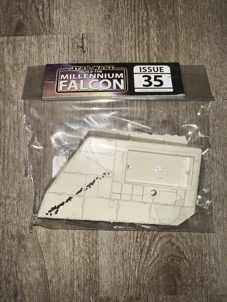 DeAgostini Eaglemoss Fanhome – Millennium Falcon – USA Seller – Stage 35