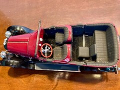 Signature 1917 REO Touring Diecast Model Car 1:18