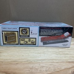 AMT 1395 1959 Cadillac Ambulanc w/ Gurney 1:25 Plastic Model Kit FACTORY SEALED