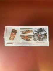 1:24 ‘70 DODGE CHALLENGER T/A 2’n1 Plastic Model Car Kit #85-2482 (Revell, 2016)
