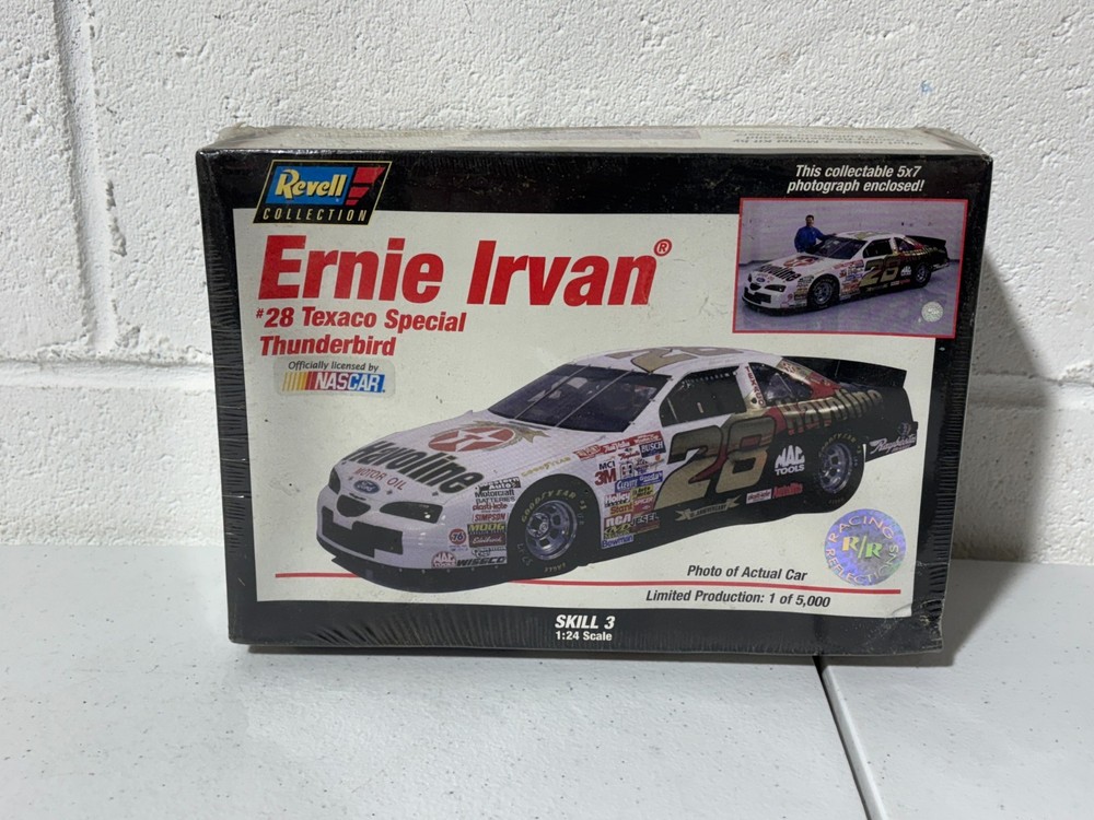 Revell Collection 28 Ernie Irvan Havoline Ford Yates 1/24 NASCAR Stock Car Kit
