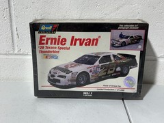 Revell Collection 28 Ernie Irvan Havoline Ford Yates 1/24 NASCAR Stock Car Kit