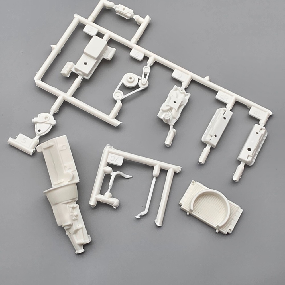 AMT/ERTL 1/25 2005 Monte Carlo Parts Kit Bash Engine Motor Started