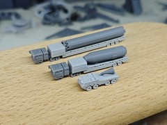 1/350/400/700 China Dongfeng 5c missile transport vehicle set Unpainted