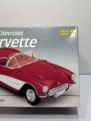✨VINTAGE✨ AMT Ertl 1957 Chevrolet Corvette 1/25 Scale Model Kit 8212