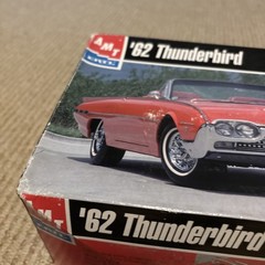 AMT ERTL Classics 1962 Ford Thunderbird 1:25 Scale Model Kit Never Built