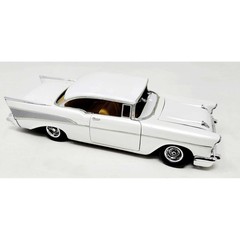Atlantis Model 1/25 1957 Chevy Bell Air Hard Top Plastic Model Atlamch1371 Molde