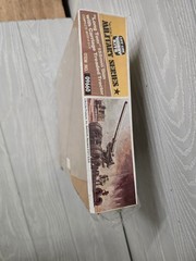 SEALED Life-Like Hobby #09660 1/40 Scale M59 155mm “Long Tom” & M4 Tractor, 1974