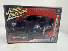 AMT Johnny Lightning 2005 Ford GT Die Cast 1:25 Model Kit Ertl Blue Skill 2 New