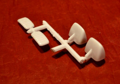 AMT 1964 Mercury Marauder Custom Head Rest 1/25