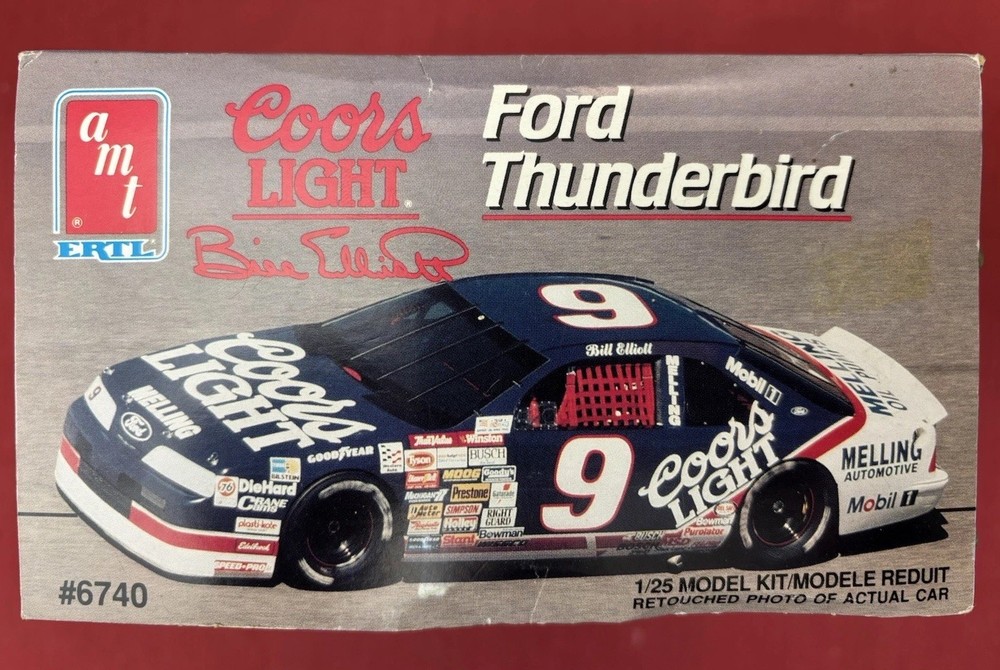 1:25 Bill Elliott Coors Light Ford Thunderbird AMT/ERTL 6740