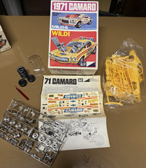 MPC 1971 Camaro 1/25 Unassembled Plastic Model Kit, Not Painted, 7119