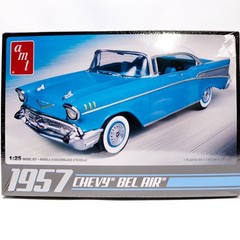 AMT 1957 Chevy Bel Air 1:25 Scale Model Car Kit