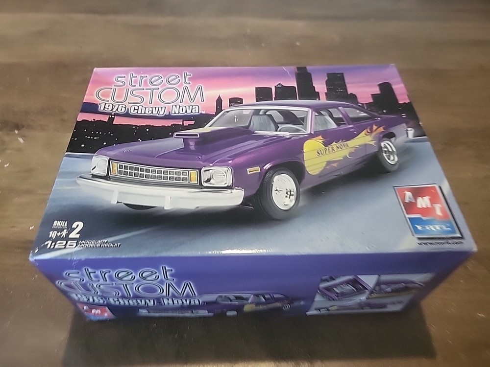 M13a/b pop1 super nova AMT ERTL Street Custom 1976 Chevy 1:25 Model Kit 38277