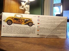 Monogram 2718 1932 Ford Street Rod YELLOW plastic NMIB classic hot rod flames