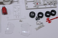 AMT ERTL GULDSTRAND GRAND SPORT 90 SCALE 1:25 MODEL KIT 6461