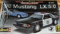 Revell ’90 Ford Mustang LX 5.0 1:25 Plastic Unassembled Car Kit Skill 3