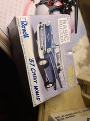 Revell Monogram 1/24 Scale 1957 Chevrolet Nomad Wagon Model Car Kit #85-0883 NOS