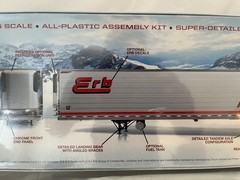 MOEBIUS MODELS 53 foot trailer W/REEFER OPT 1/25 scale (NEW IN BOX) Model Kit
