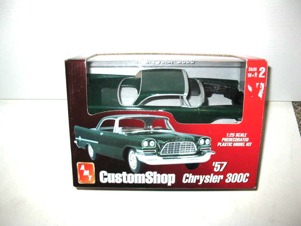NEW AMT 1/25 CUSTOMSHOP 1957 CHRYSLER 300C PREDECORATED MODEL KIT 30247