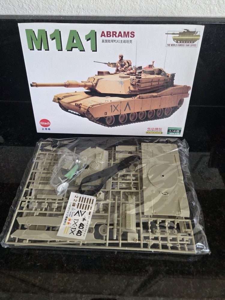 KINETIC MOTORIZED U.S. M1A1 ABRAMS TANK 1/48 SCALE MODEL KIT