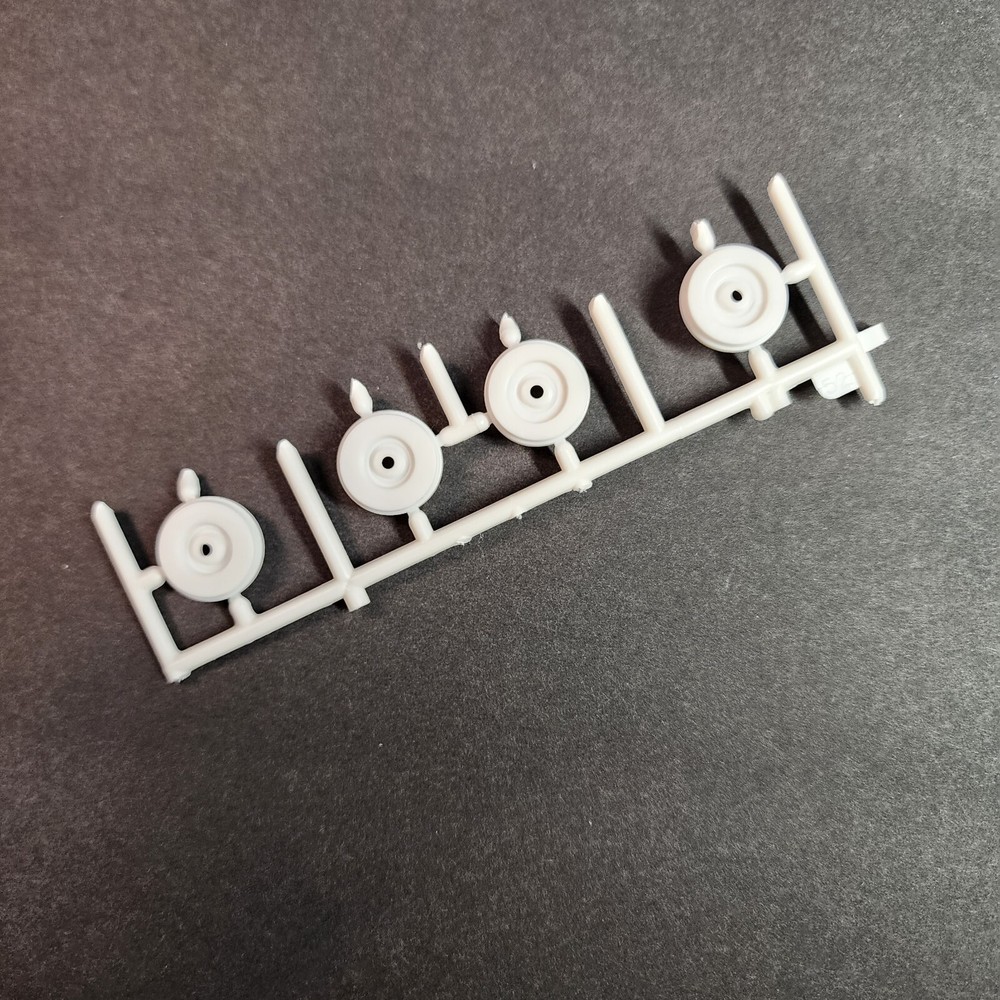 Revell 1/25 69 Camaro Yenko/SC 85-2826 Parts Kit Bash Wheel Hubs