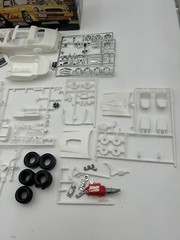 Revell ’79 Camaro Z-28 3 n’ 1 Model Car Kit Super Rare Made In 2003
