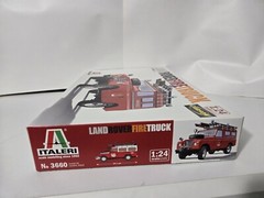 Italeri 1-24 Scale Toyota Land Rover Firetruck Sealed New Super Nice