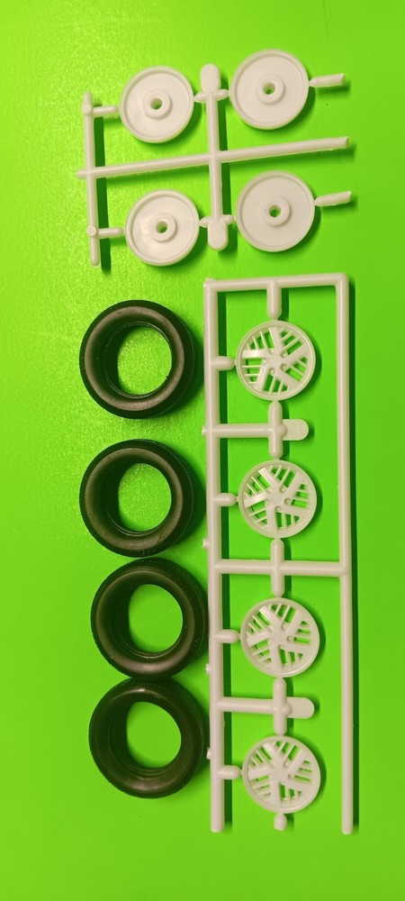 85 1985 Pontiac Fiero GT 1/24 Revell Rims Wheels Tires
