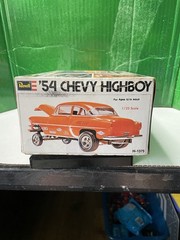 Revell ’54 Chevy Highboy Hot Rod Car Model Kit 1:25 Unassembled Color H-1375
