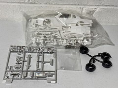 Monogram 1/24 1983 Chevrolet Chevy Monte Carlo NASCAR Model Kit Body in White