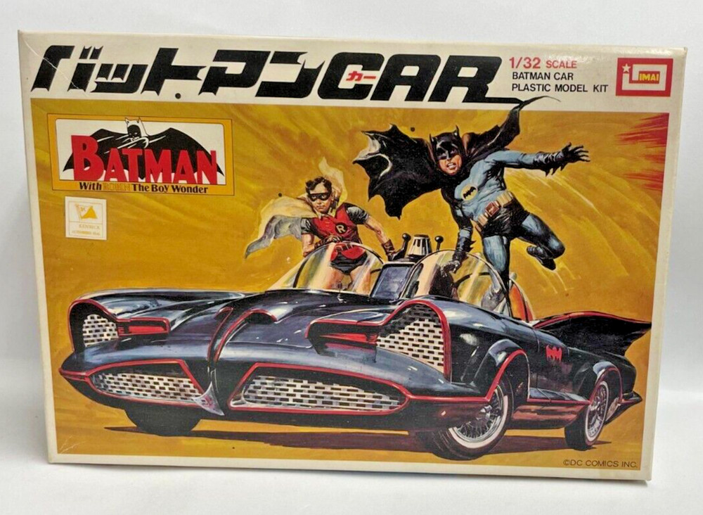 Jimai DC Comics Batman And Robin 1/32 Scale Car Model Kit