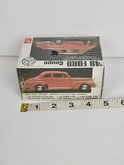 AMT 1948 FORD COUPE FACTORY SEALED SNAP KIT 1/43 SCALE ITEM #T110