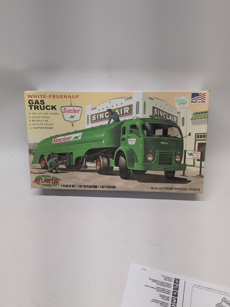 Atlantis White-Fruehauf Gas Truck Model Kit H1402 Sinclair New Open Box
