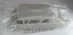 Round 2 AMT 1955 Chevy Nomad 1/25 Model Kit AMT-637 Open Box