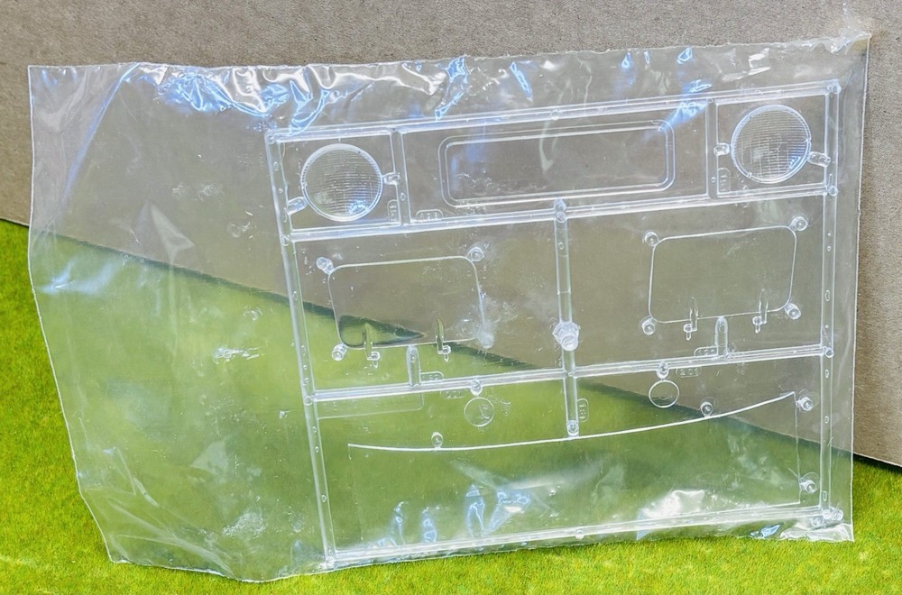 Monogram ‘32 Ford Street Rod “ BIG Deuce ” 1/8 Scale Window Tree