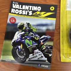 DeAgostini Valentino Rossi 1/4 Yamaha YZR M1 build Up Model Kit Pc #2 Tire JD
