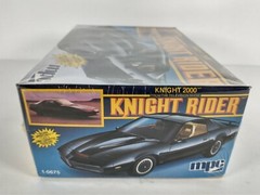 KITT Knight 2000 Knight Rider MPC 1:25 Model Kit # 1-0675 Sealed Box 1984