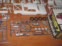 AMT 1/25 1967 LINCOLN CONTINENTAL