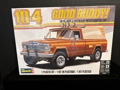 REVELL 14568 1979 JEEP J-10 PICKUP W/ CAMPER TOP MODEL KIT-NIB-1:24 SCALE