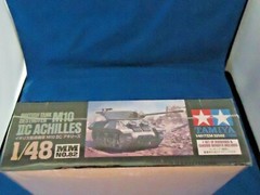 TAMIYA BRITISH TANK DESTROYER M10 IIC ACHILLES MODEL KIT NEW IN BOX