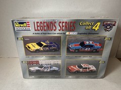 Revell Dale Earnhardt #15 Wrangler Ford Thunderbird NASCAR 1:24 Model Kit NEW