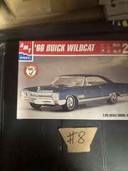 AMT Ertl 31222 1/25 Scale Buyer’s Choice 1966 Buick Wildcat Plastic Model Kit