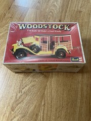 Vintage 1970’s Model Car Kit Lot of 8 Revell AMT Testors 1:25 1/25 1 sealed EXC