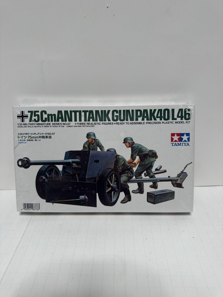 Tamiya 35047 WWII 1/35 German 7.5cm Anti Tank Gun Pak 40/L46 Model Kit